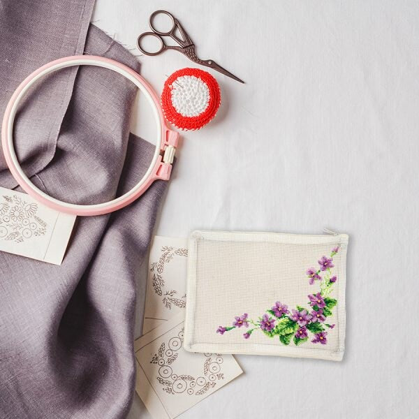 DMC Ready To Stitch Pouch With Zip 14 x 18cm