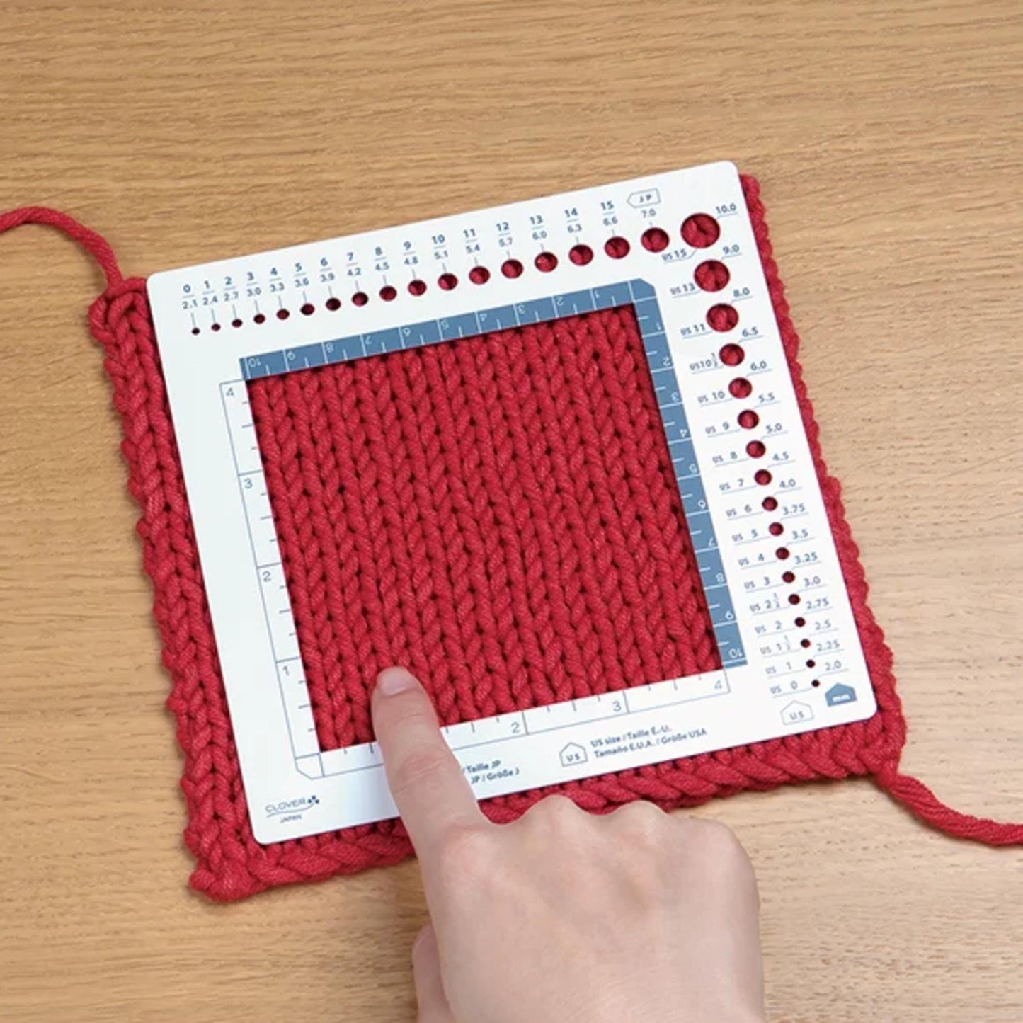Clover Swatch Ruler & Needle Gauge