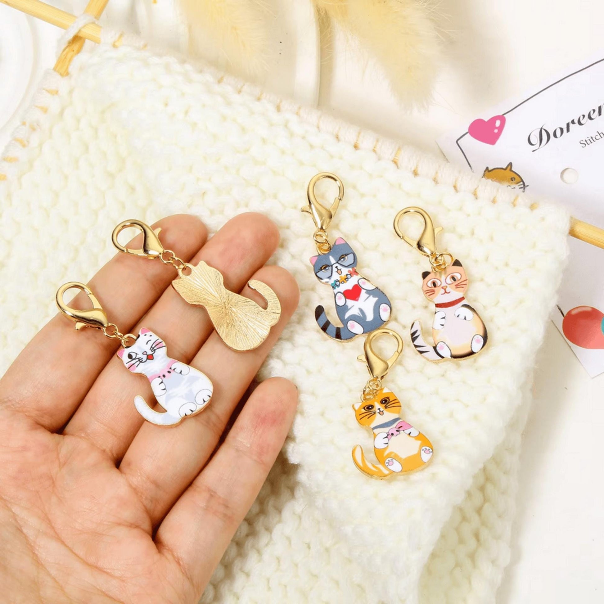 5pcs Cat Stitch Markers – Enamel Clip-On Charms for Knitting & Crochet